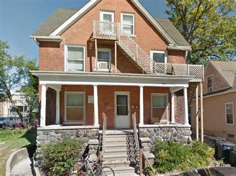 This is a great location minutes from downtown Ann Arbor. . Houses for rent ann arbor
